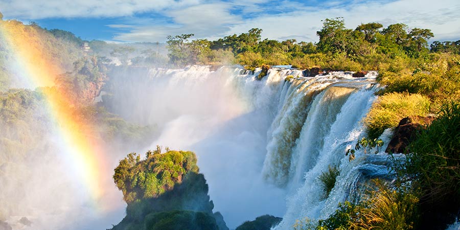 Experience the exhilarating Iguazú Falls